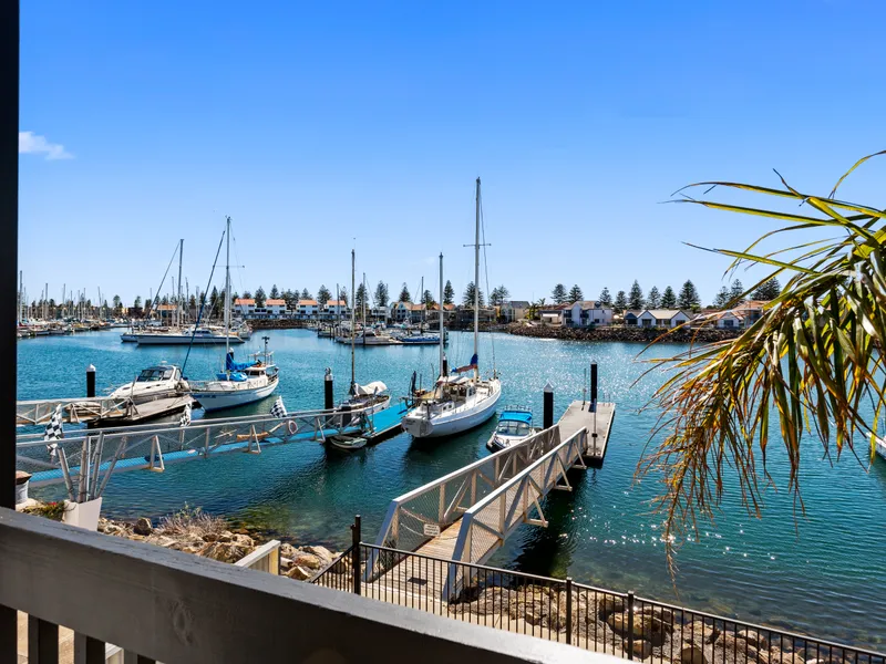 TORRENS TITLED WATERFRONT OASIS INCLUDING YOUR OWN 15 METRE BERTH!