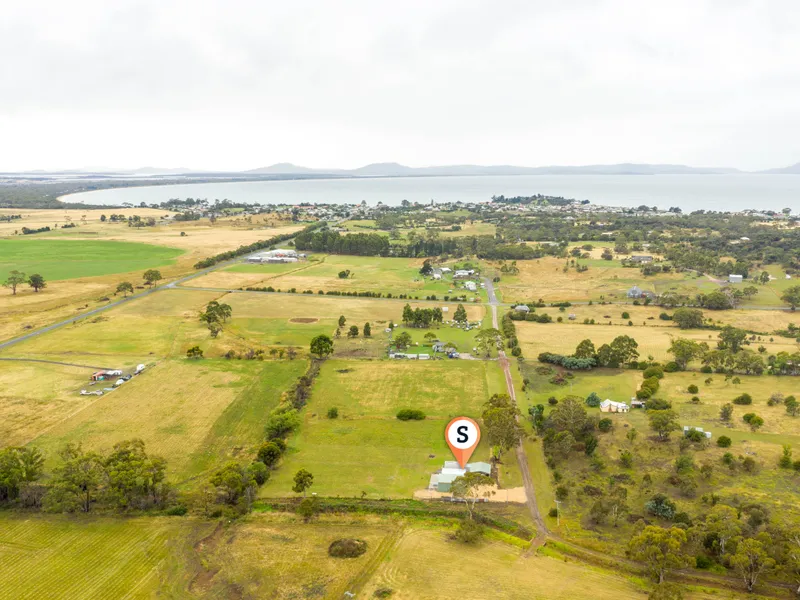 10 Acres in Swansea!