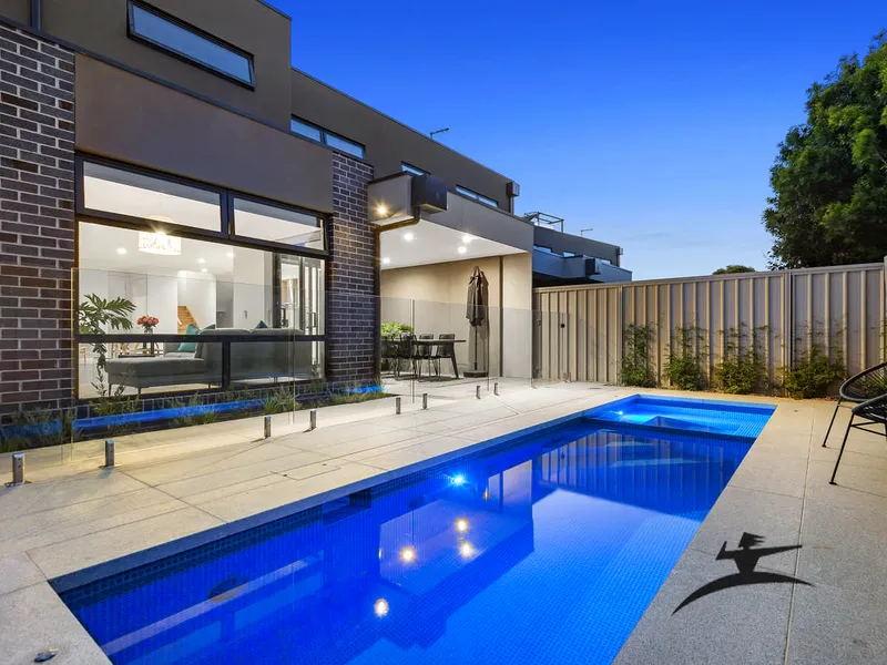 Resort Style Luxury Living with Panoramic Views! 