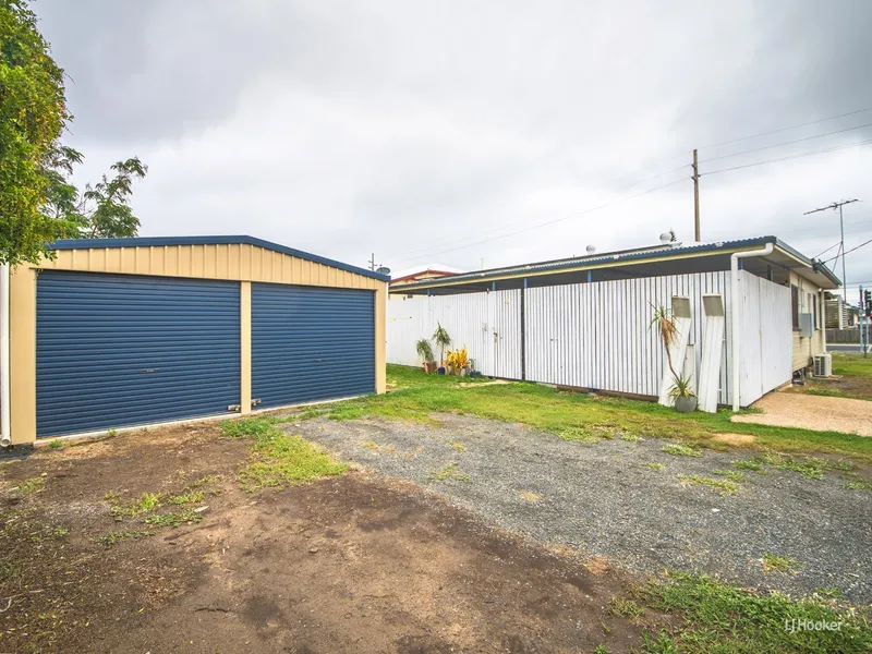 Cozy Home With A Huge Shed!