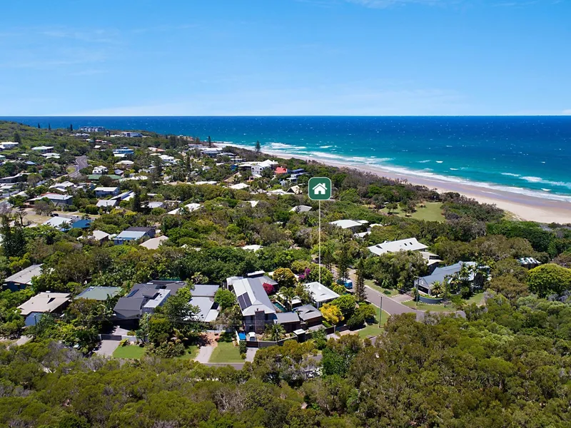 Coastal Cottage - 50 meters to the Beach!