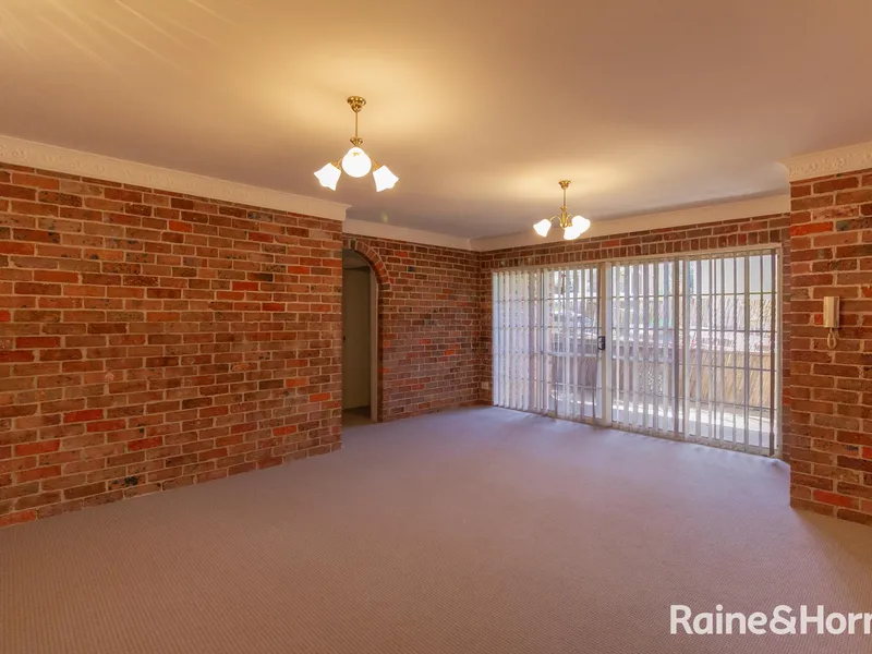 Two Bedroom Unit In Fantastic Location!