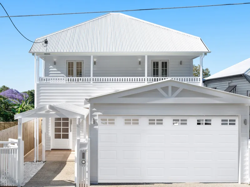 Magnificent Contemporary Queenslander