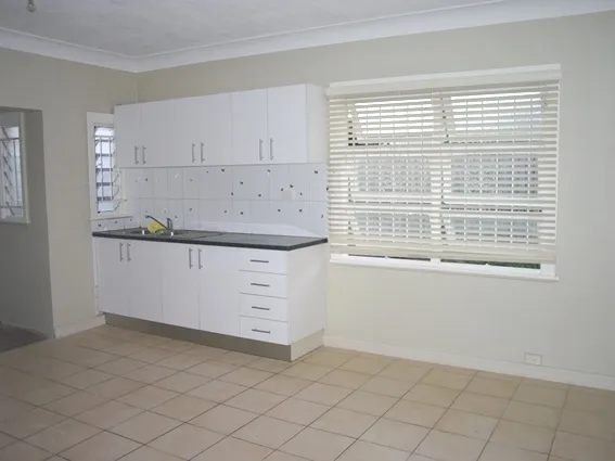 Affordable Rental Home with new carpets!!! Walking distance to Church & School.