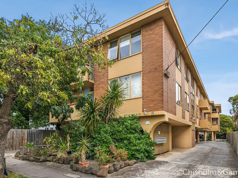 Two Car Spaces & Balcony !