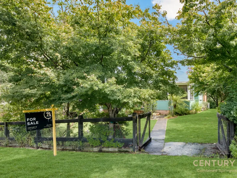 UNDER OFFER! Position, Position ,Position.