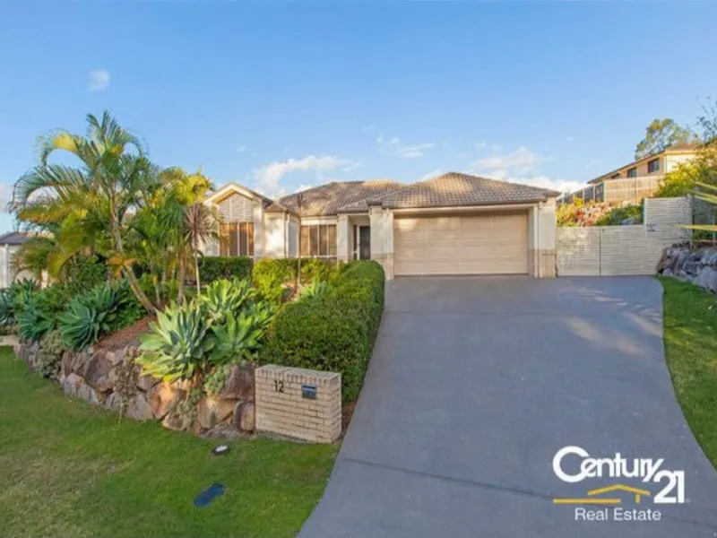 FAMILY FRIENDLY HOME IN QUIET LOCATION