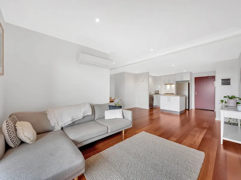 Simply stunning with superb views - Not one to be missed