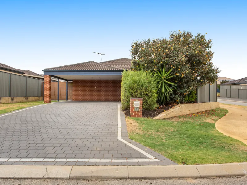 JUST LISTED - 4X2 WITH GENUINE SIDE ACCESS