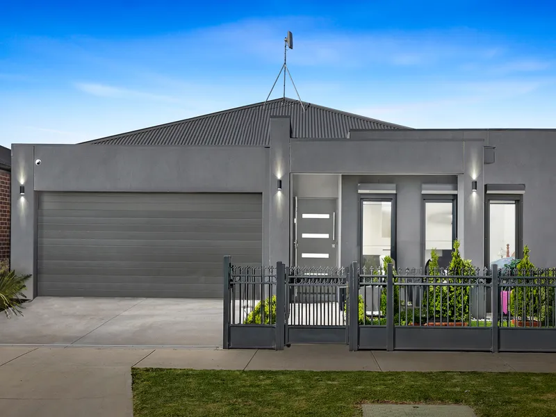 ULTRA MODERN & AFFORDABLE LIVING - LIKE NEW
