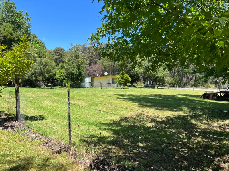 Rural living on 7900 with Telstra tower income