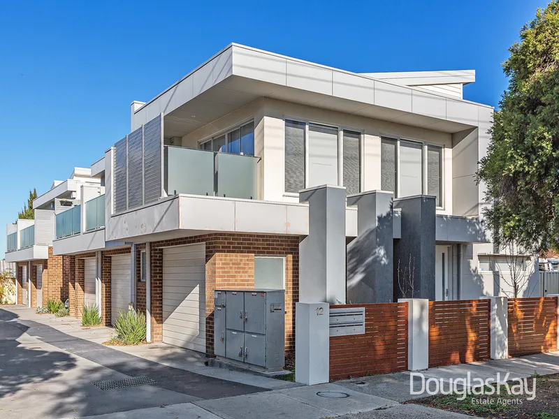 Modern Comfort - Supreme Location 