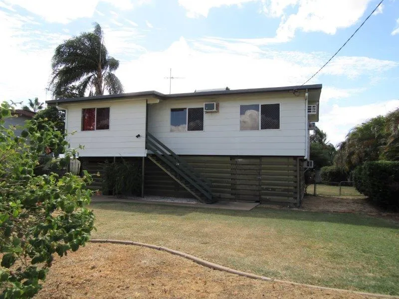HUGE BACKYARD ON 1012 SQ M BLOCK - IMPRESSIVE INSIDE AS WELL AS OUT PLUS DOWNSTAIRS
