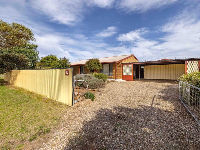 Weekender or Weekends Forever