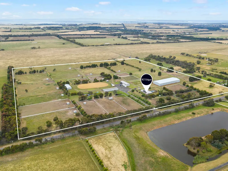 State-Of-The-Art Horse Property Upon Approx. 40 Acres