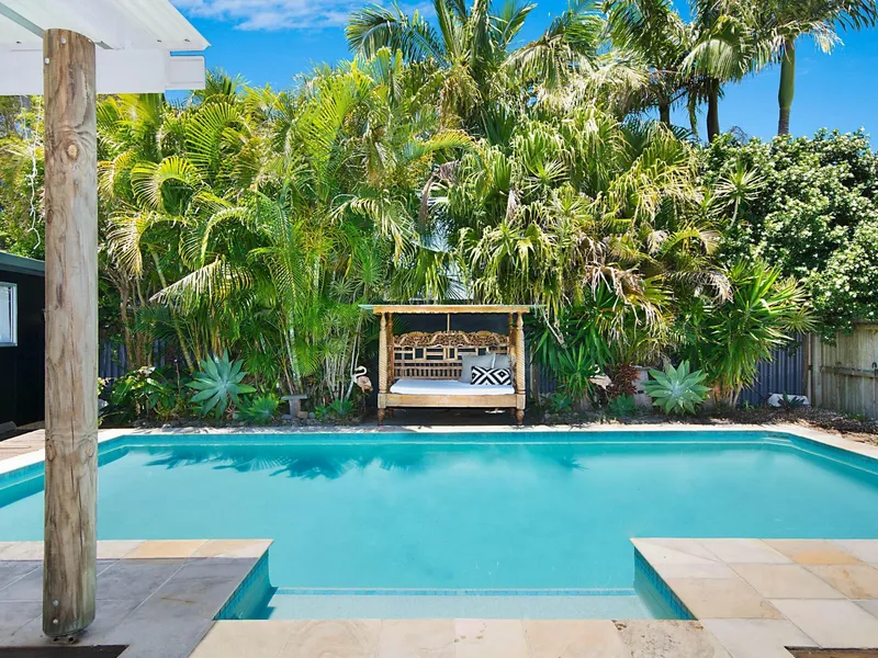 Furnished 4 Bedroom, Granny Flat & Swimming Pool
