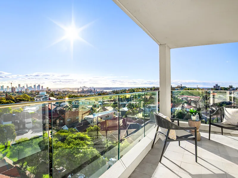 Expansive North Facing Apartment With Breathtaking Views Of The City And Harbour Icons 