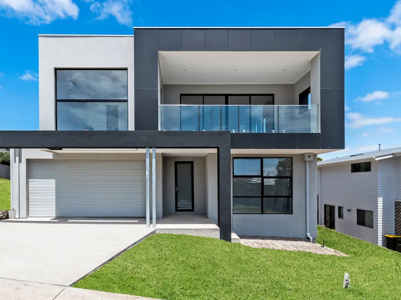 Prime Living With A View!