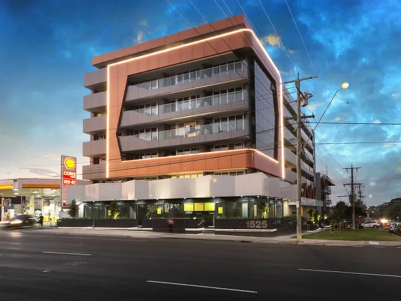 NEWLY APARTMENT IS READY TO MOVE IN!