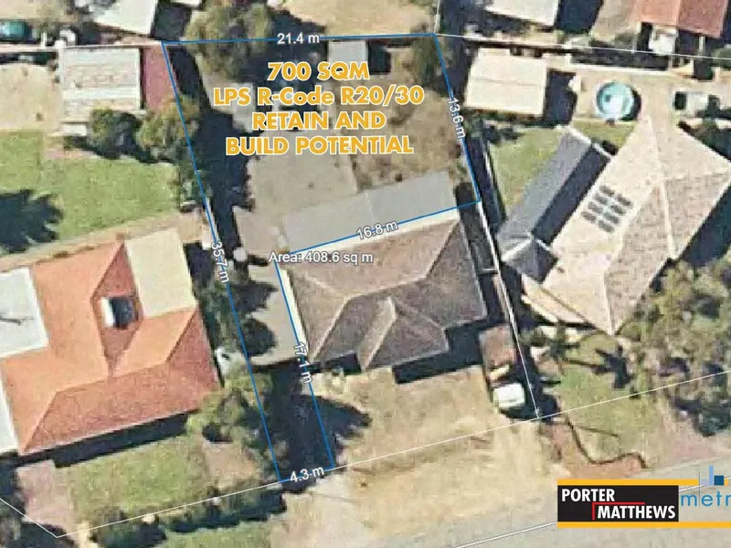 AAA Money Maker…… 700m2 R20/R30 with a Potential of Retain and Built
