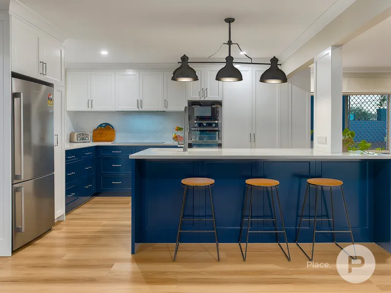 Luxe Entertainers' on Family Friendly 703m2 Allotment