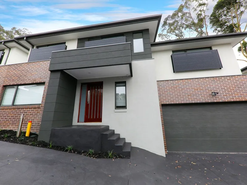 Modern Luxury Townhome in Donvale