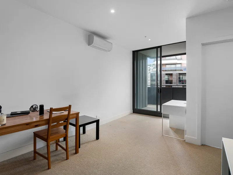 Spacious 2 bedroom apartment in perfect location