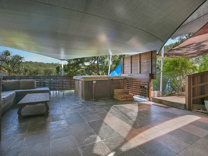 Forest retreat, an entertainer's paradise