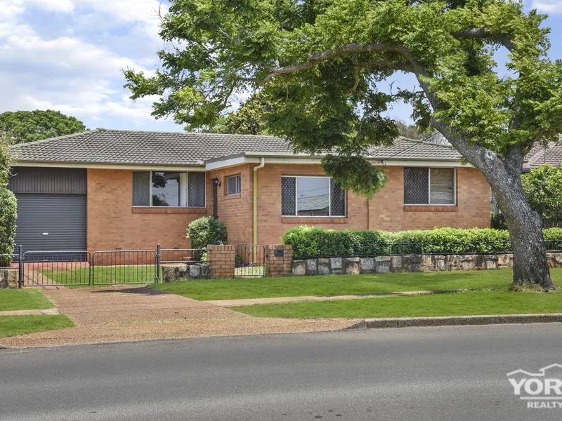 Excellent First Home in Desirable Centenary Heights
