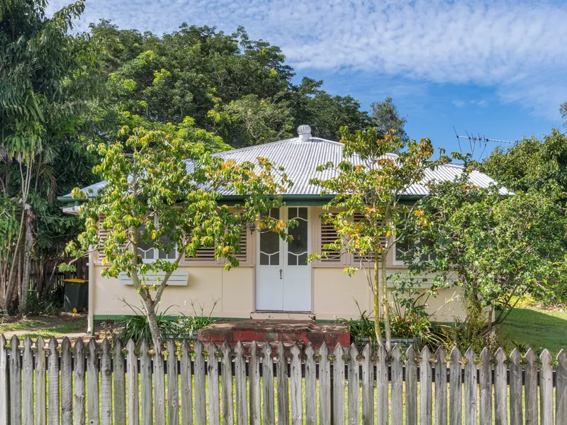 Great First Home in Convenient Deeragun !