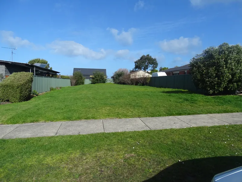 One of the last available town allotments in Apollo Bay