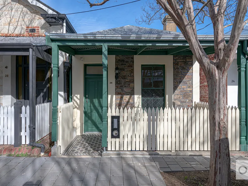 Cute Cottage with loads of Character