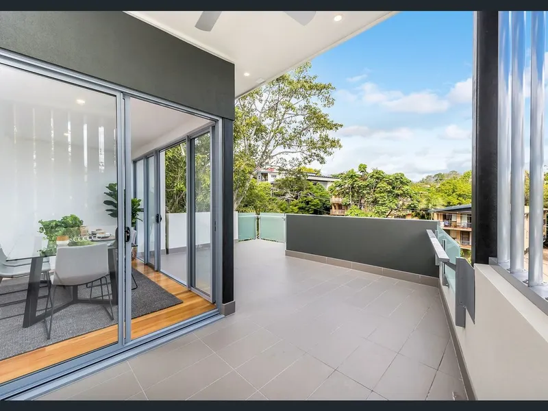 Furnished Two Bedroom Apartment On Top Level 
