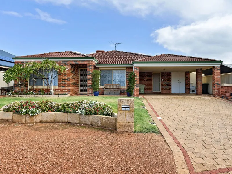 Beautiful Large 4 Bed Home.