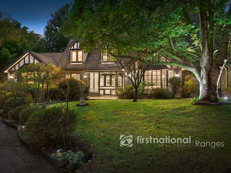 DUAL LIVING WITH BEAUTIFUL GARDENS AND SHEDDING ON 2700m2