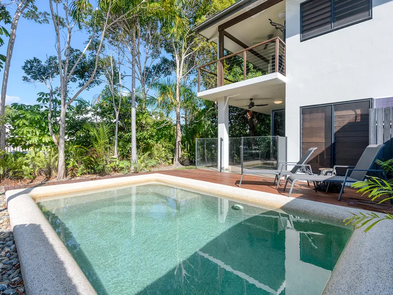 TROPICAL VILLA IN LUXE LOCATION