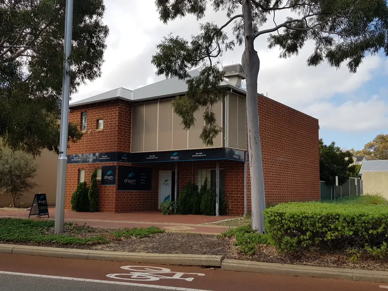 OWNER SAYS SELL!!!  MIXED USE 'COMMERCIAL/RESIDENTIAL' BUILDING
