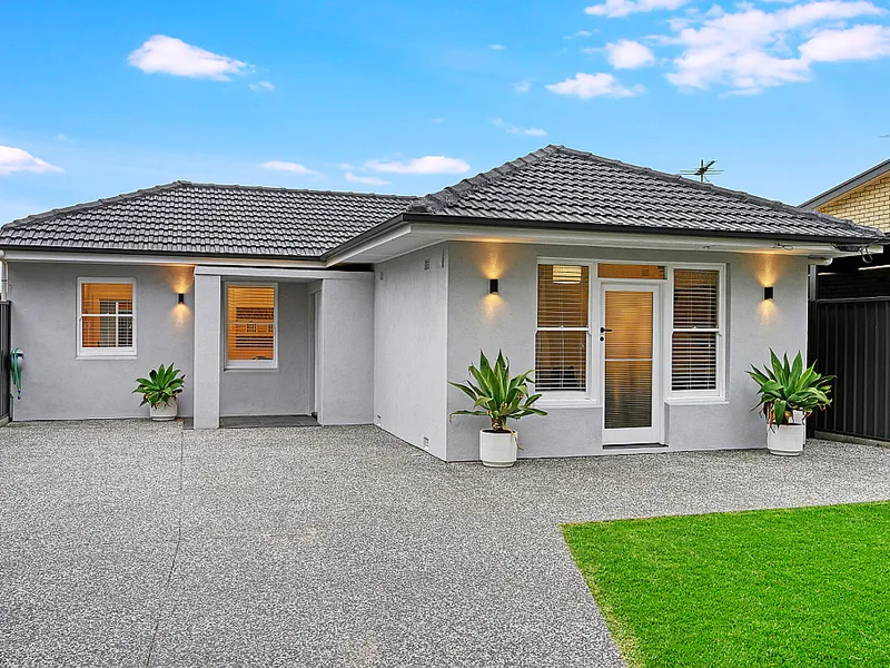 FULLY RENOVATED HOME IN BEACHSIDE LOCALE!