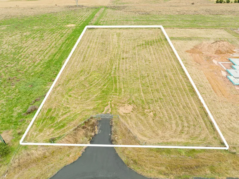 Registered small acreage on the outskirts of Molong
