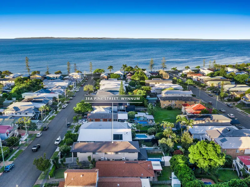 A Truly Magnificent Bayside Home 200m from Wynnum Esplanade!