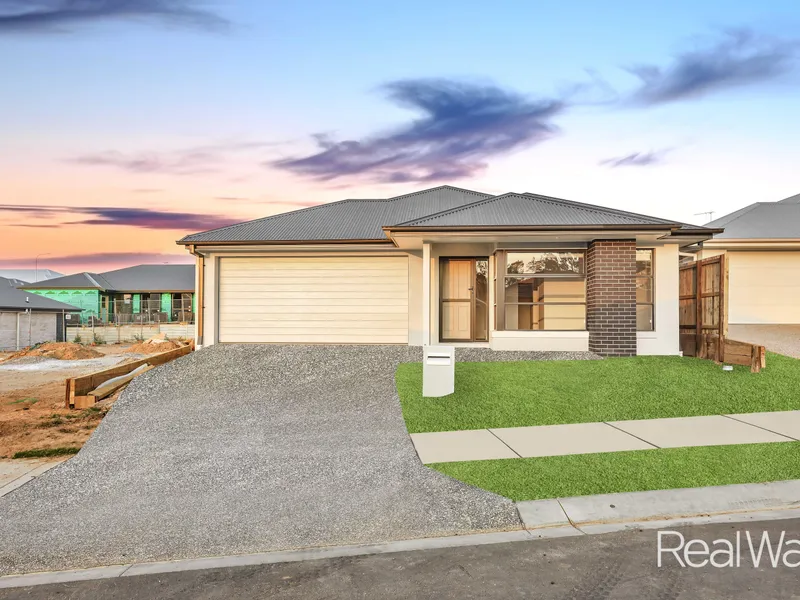 Brand new 4 bedroom home - Offers contemporary living