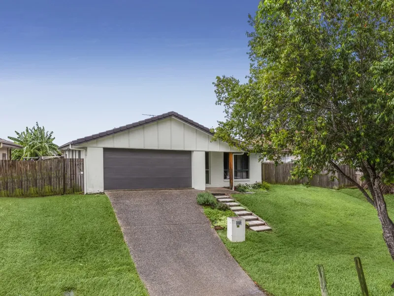 Low Set Brick Family Home Close to Shops, Parks and Transport