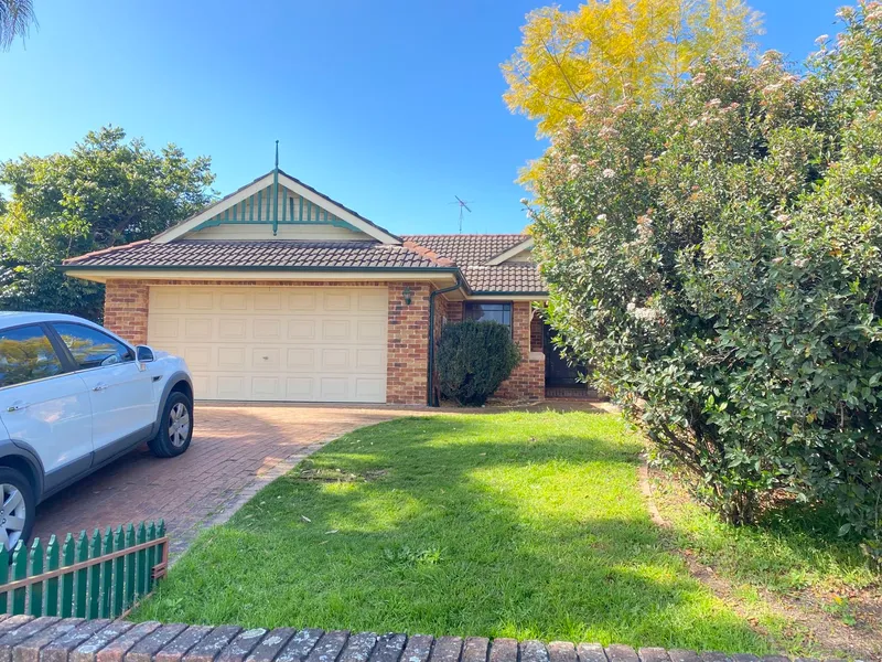 3 bedroom, double lounge room and double garage house in convenient location near Showground Metro