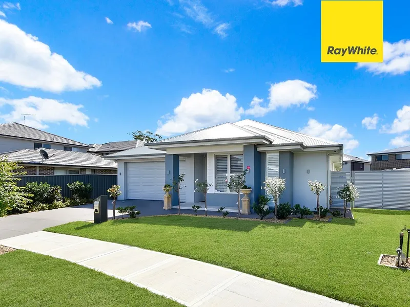 Absolutely Stunning - The solar home with it all!