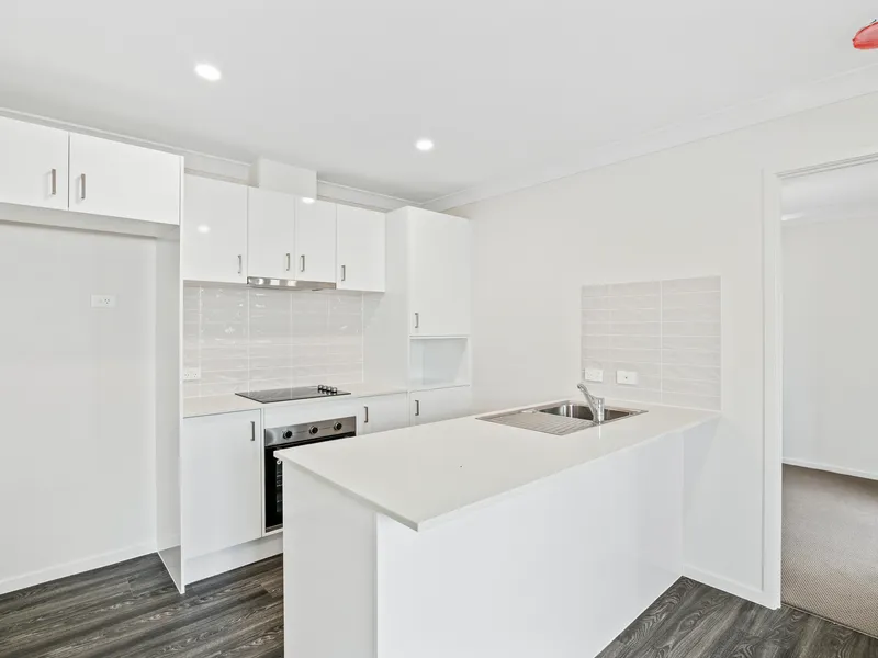 Contemporary Rental Property in Logan Reserve: Customize Your Dream Living Space