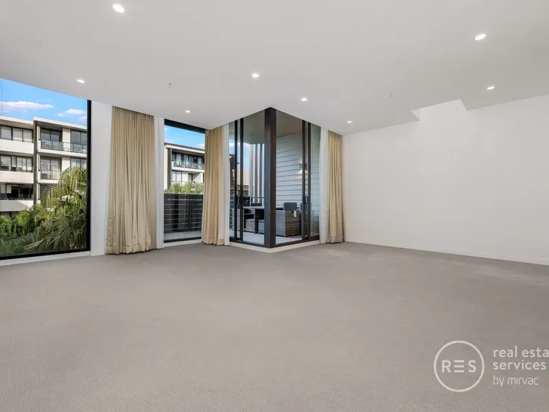 Sunny East Facing 2 Bedroom Apartment in 