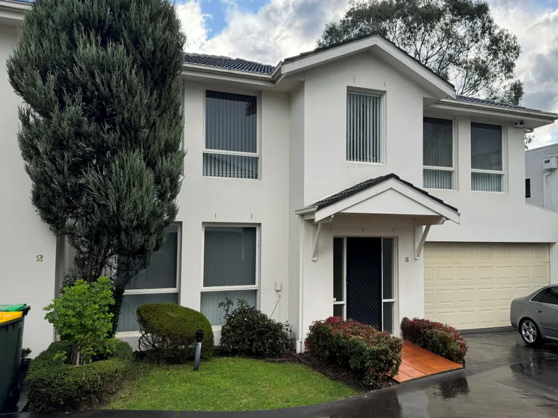 Well Presented 3 bedroom townhouse!