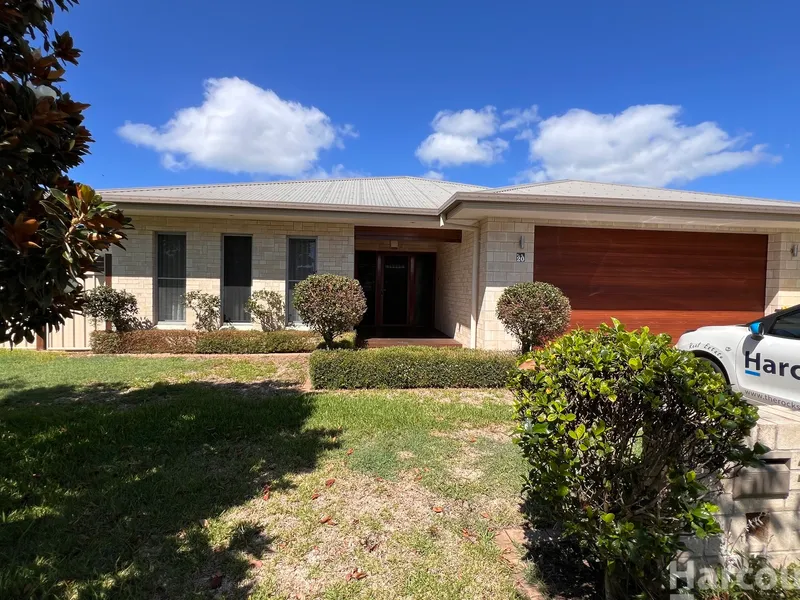 Spacious 4-Bedroom Home for Permanent Rental – Fully Furnished!