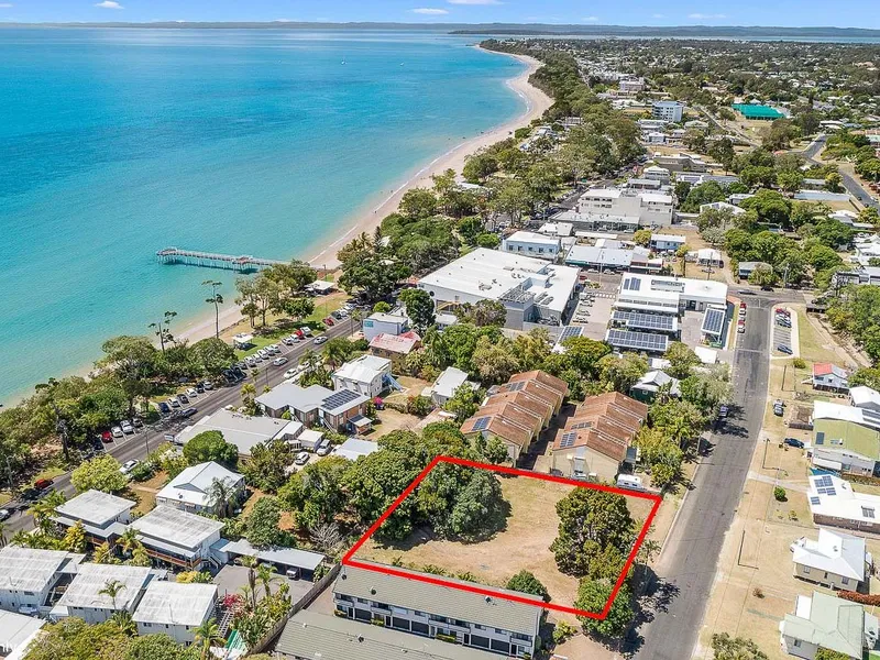 2 x QUARTER ACRE LOTS