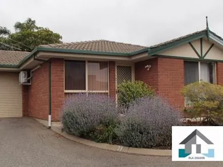 Well Presented, Spacious 2 bedroom Unit!